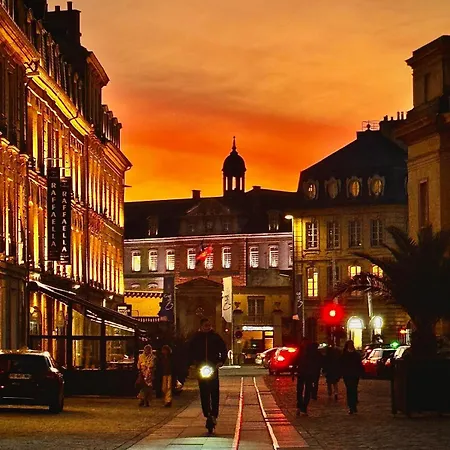 Logis Decaens アパート カーン