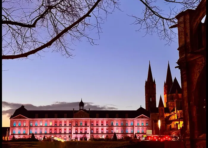 Logis Decaens Apartment *